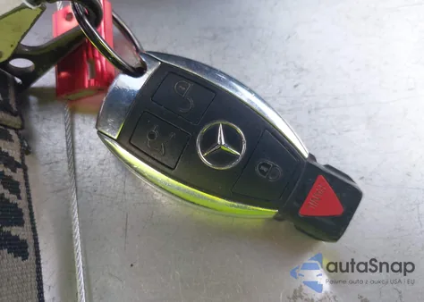 2017 Mercedes-Benz C 300 Luxury/Sport из США, поврежденный, VIN 55SWF4JB8HU216366